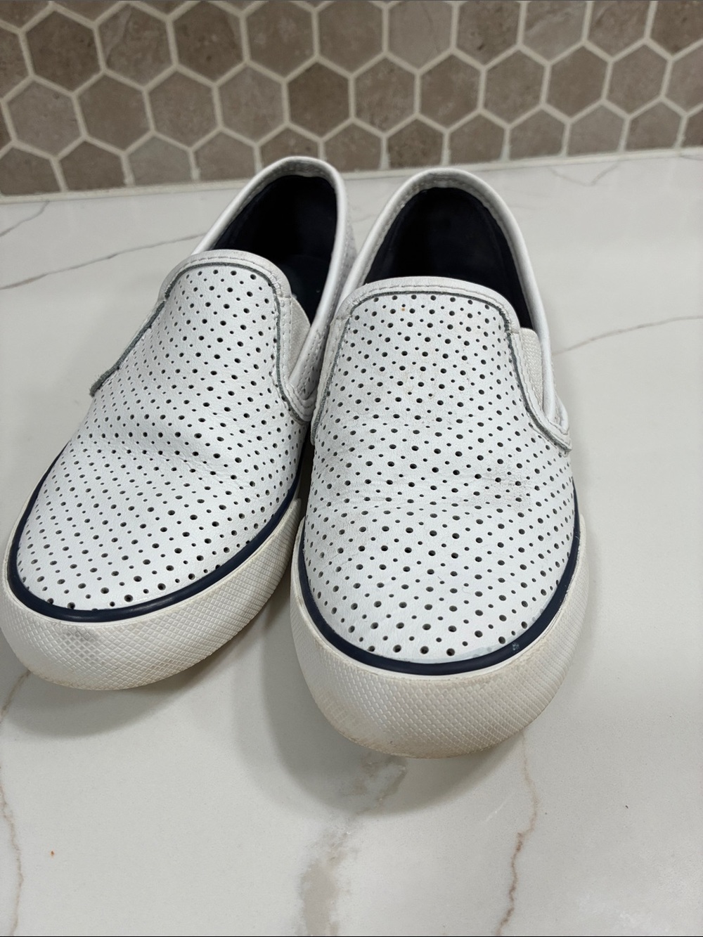 Women's White and Navy Sperry Slip-On  boat shoe size 6